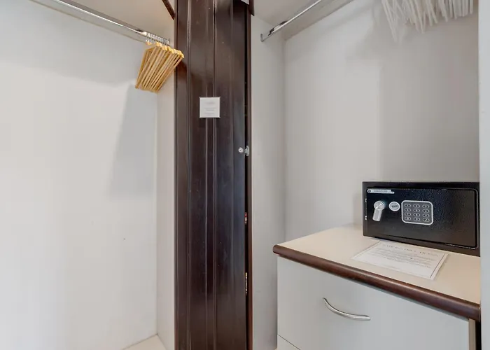 Apartamento Elegant Oceanview 2br 2-min Walk To