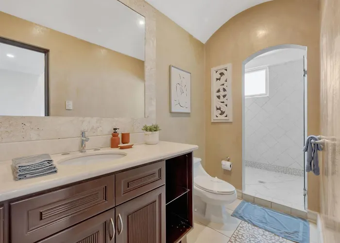 Apartamento Elegant Oceanview 2br 2-min Walk To