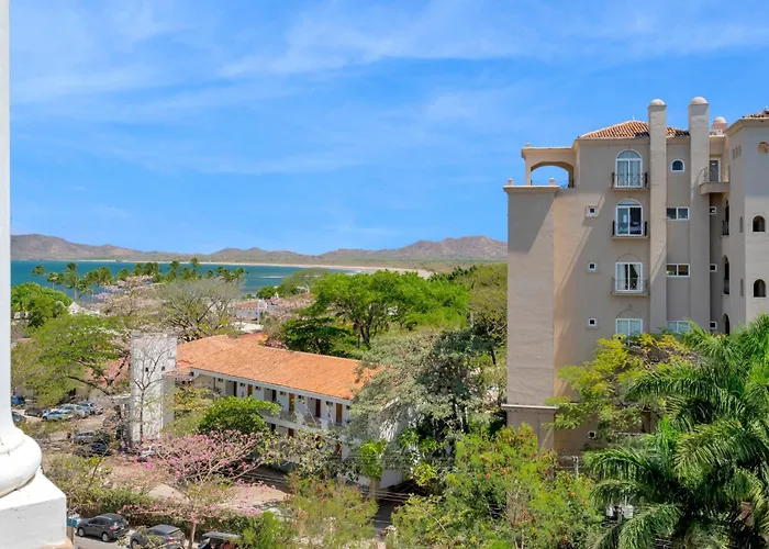 Br14 Elegant Oceanview 2Br Condo Walk To Beach Appartement